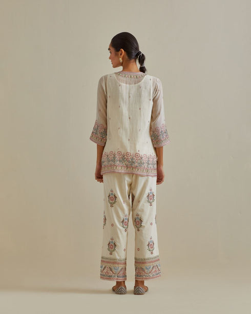 Aaira pink and off-white short top with pants