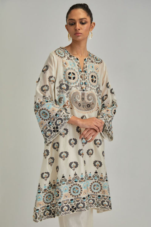 Adwaita off-white abha style kurta set