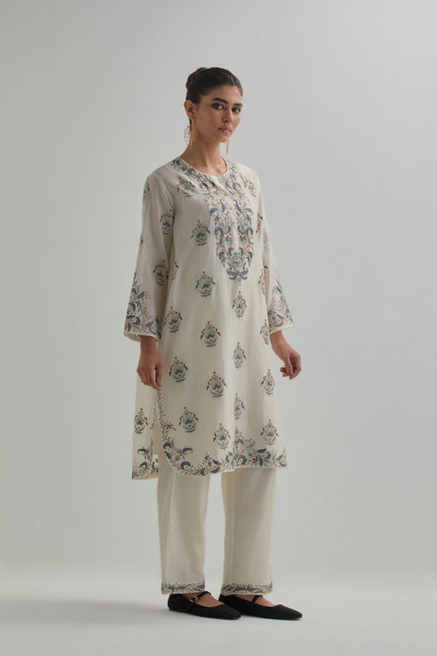 Adwaita off-white short kurta set