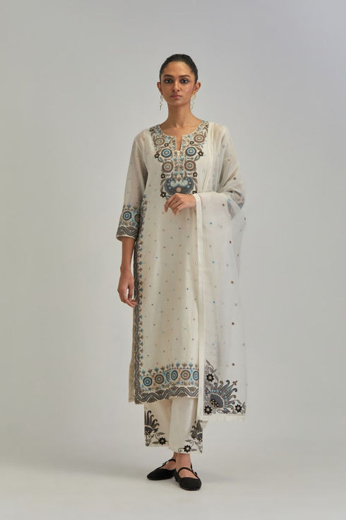 Adwaita off-white slim fit straight kurta set