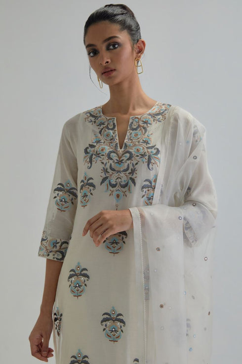 Adwaita off-white straight kurta set