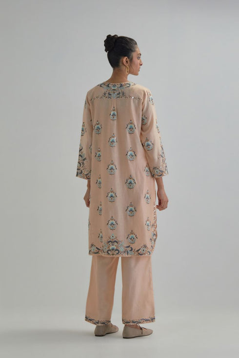 Adwaita pink short kurta set