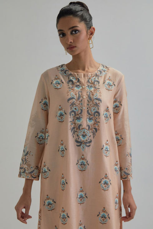 Adwaita pink short kurta set