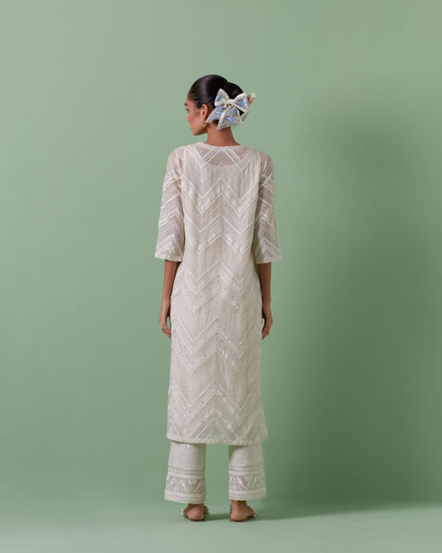Aheli off white chevron pattern straight kurta set