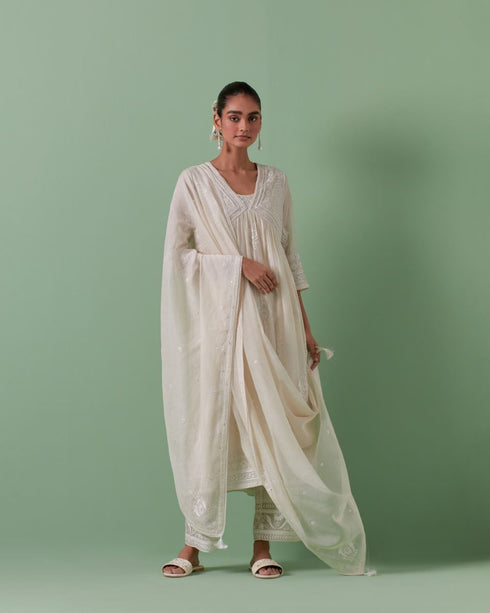 Aheli off white kurta dress set