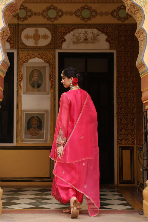 Ahista pink pheran short kurta set