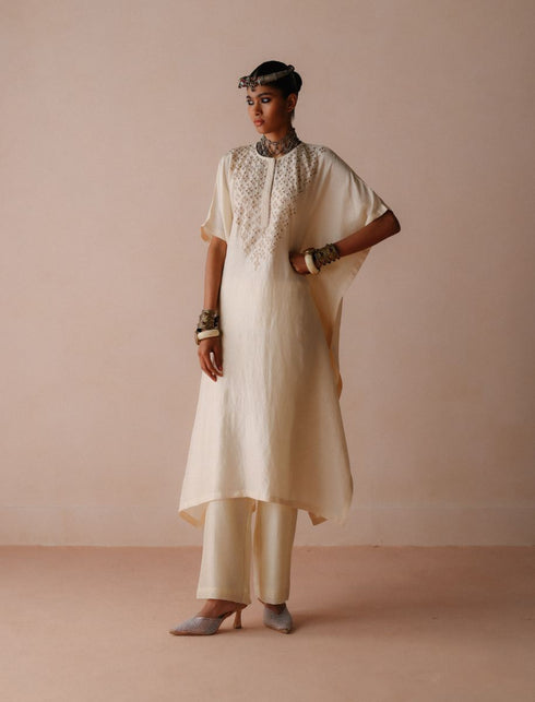 Ambi ivory silk kaftan set