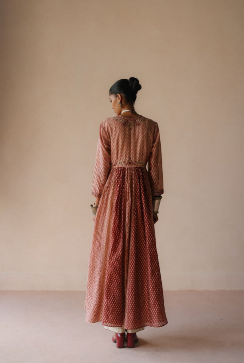 Ambi zigzag anarkali set