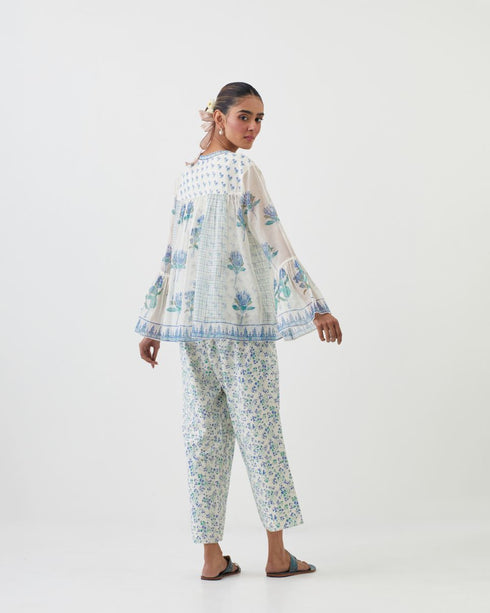 Amrita blue printed short top with pants