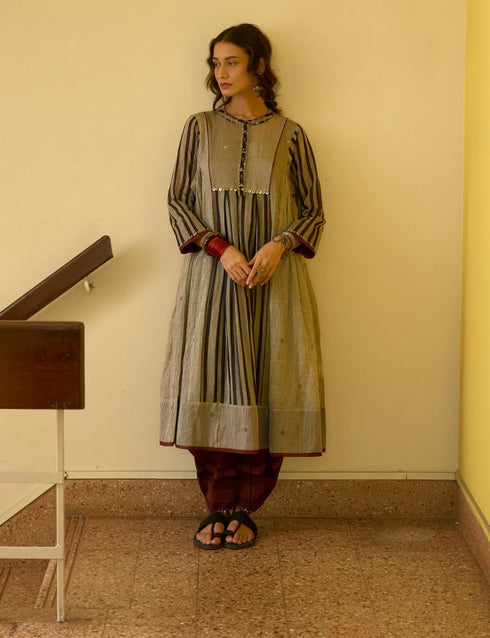 Asha black and white kurta