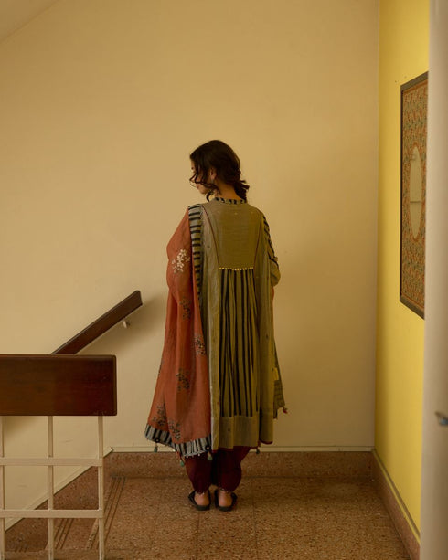 Asha black and white kurta