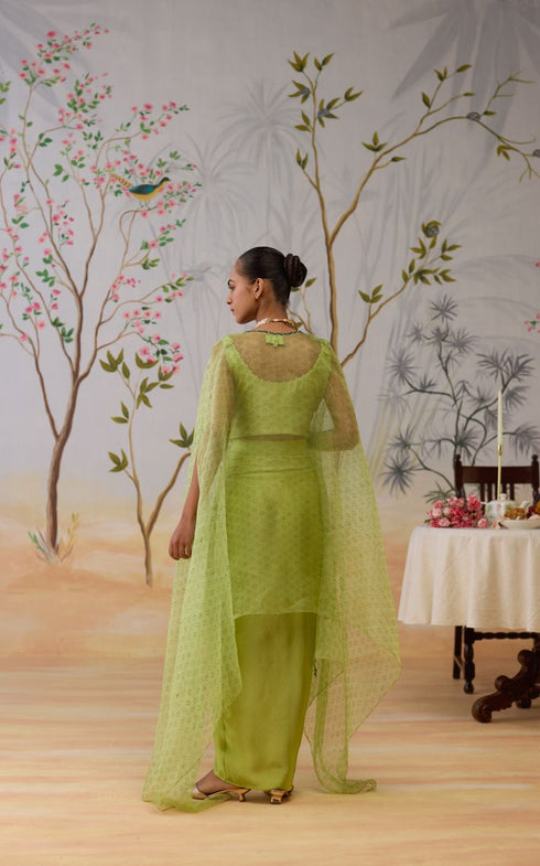 Aurika green cape set