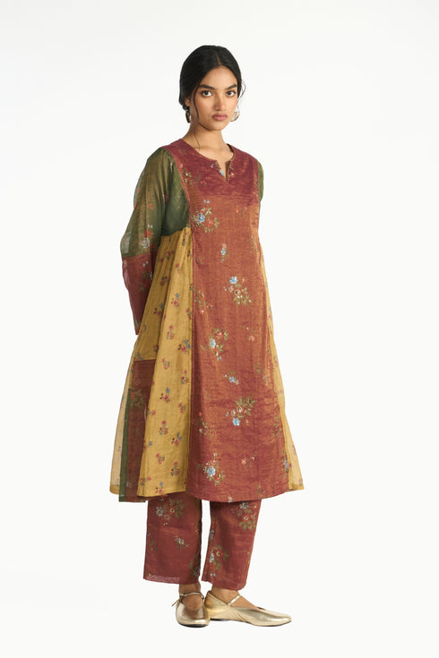 Bakula multicolor kurta set