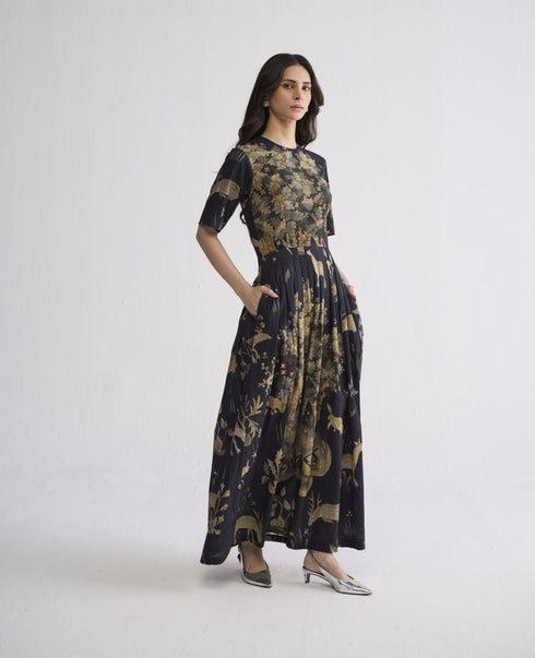 Banyan half pleated dress