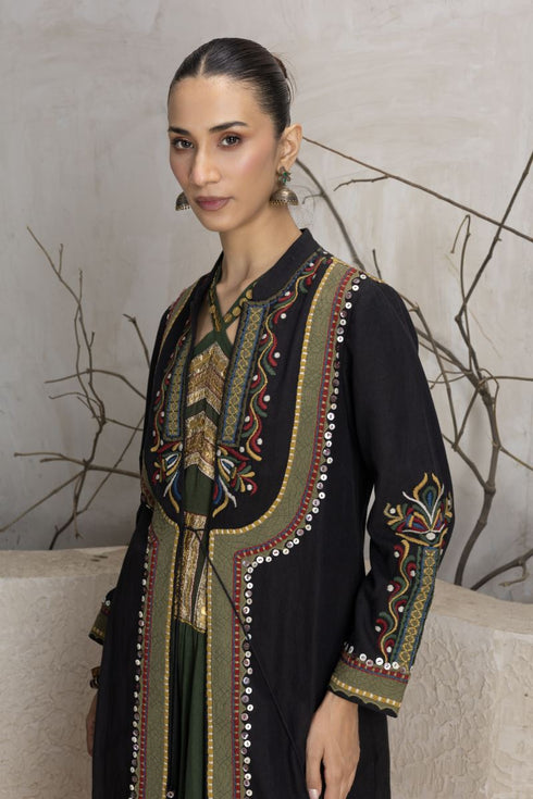 Black linen patch embroidered jacket