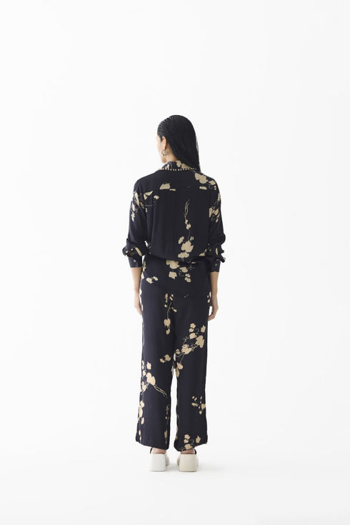 Black sakura crop top and pants