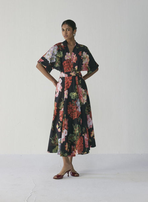 Bloody mary long collar dress