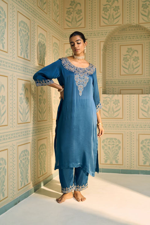 Blue isha kurta with pants