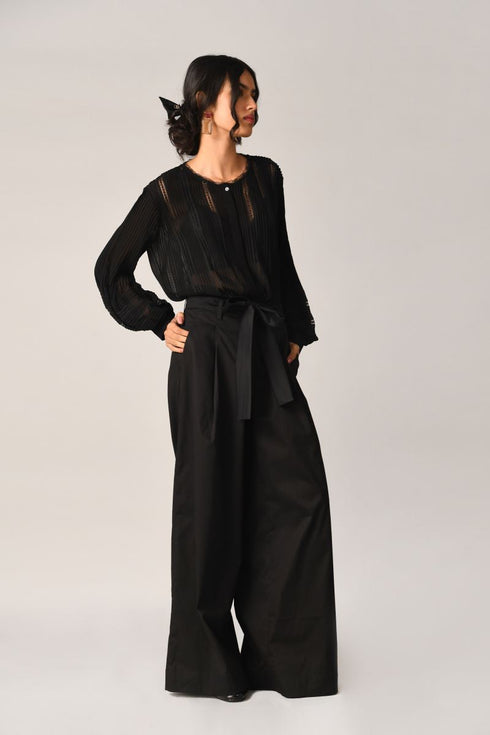 Boscobel black front open lace top