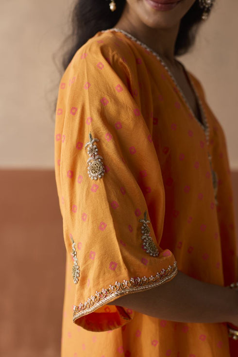 Butti chand marigold kaftan set