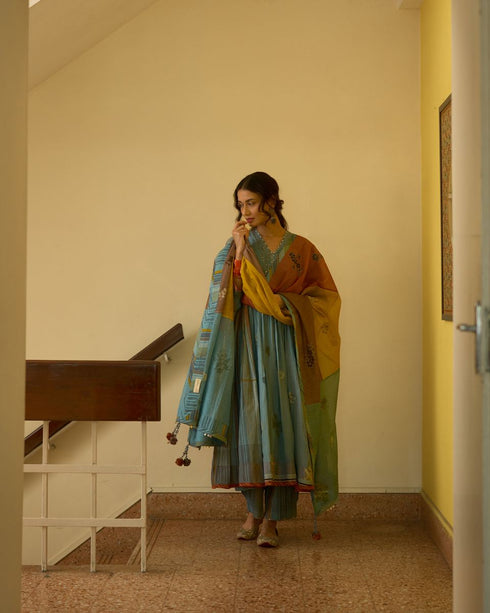 Chhaya asman blue kurta