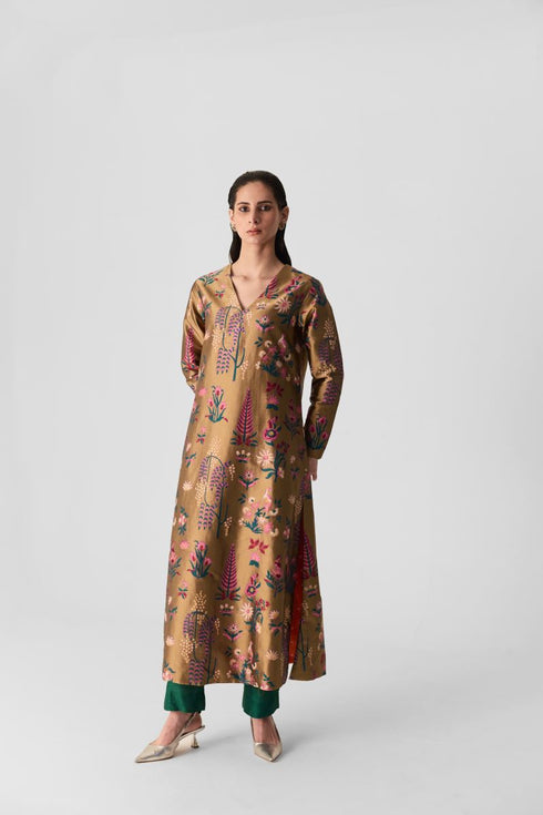 Chin chin bahar V neck kurta set