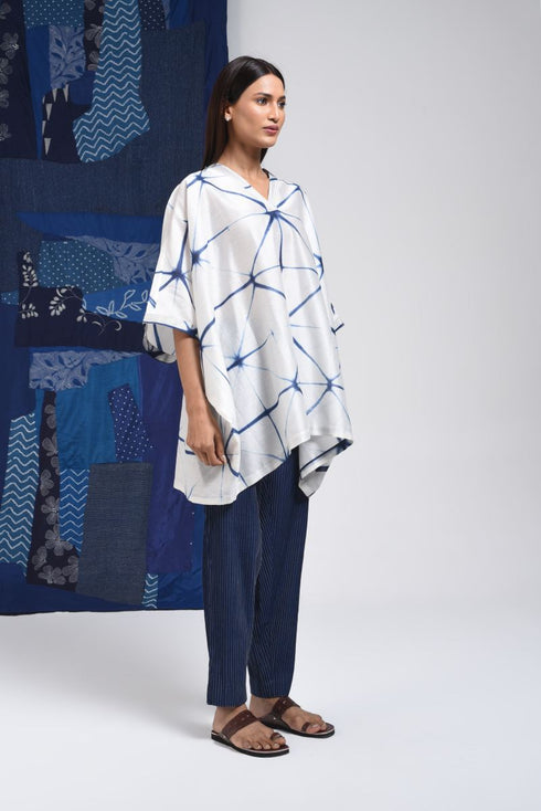 Clamp blue tunic