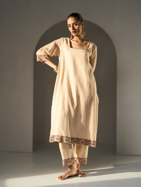 Cream pavit kurta with pants
