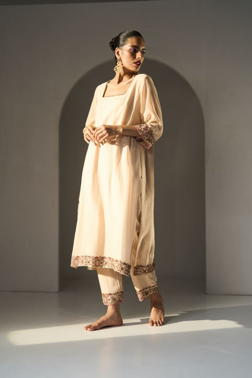 Cream pavit kurta with pants