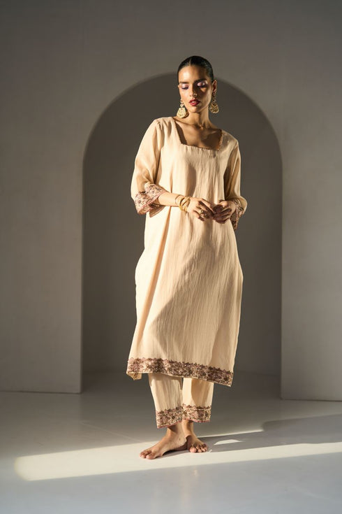 Cream pavit kurta with pants