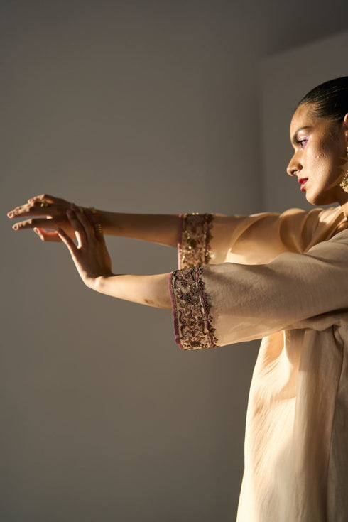 Cream pavit kurta with pants