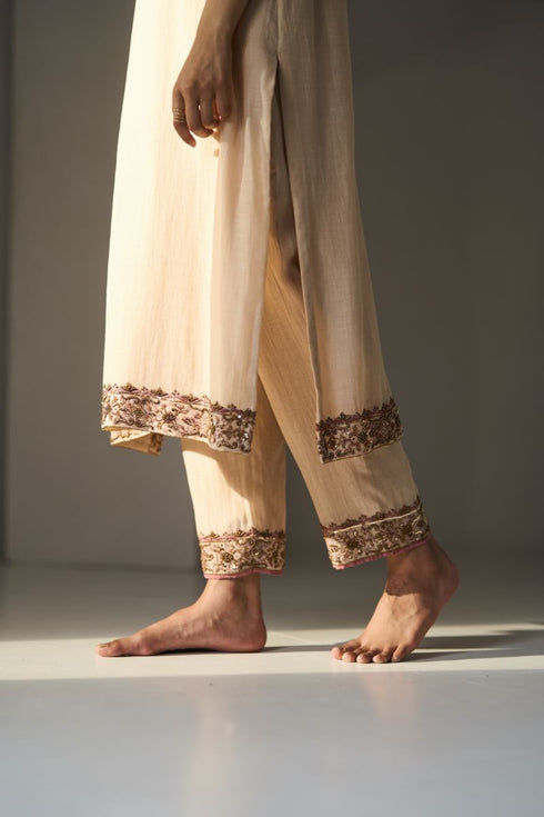 Cream pavit kurta with pants