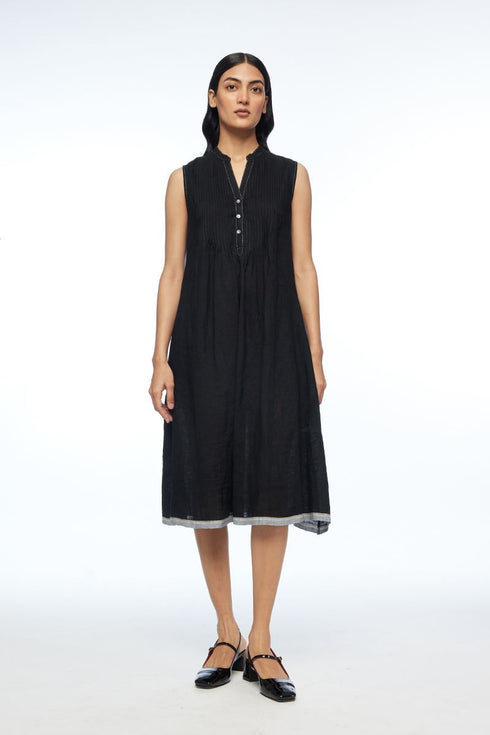 Cymosa black yoke pleated dress