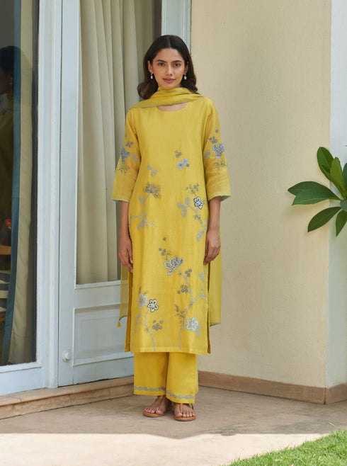 Daffodil applique embroidered kurta set