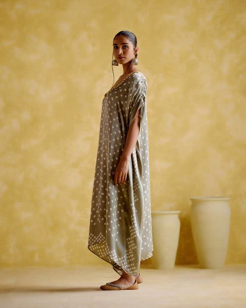Dakshayani grey kaftan