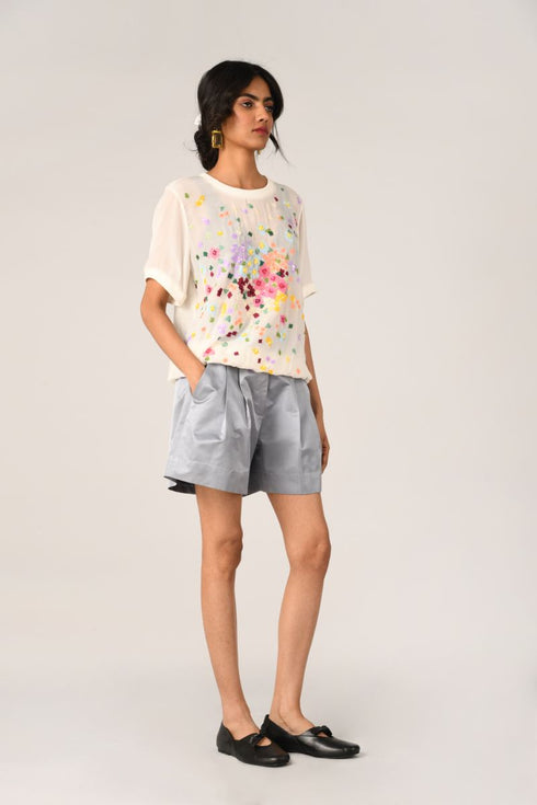 Damask white rib embroidered tshirt