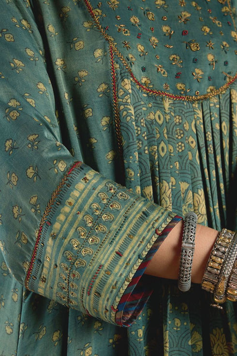 Dhun blue round yoke kurta