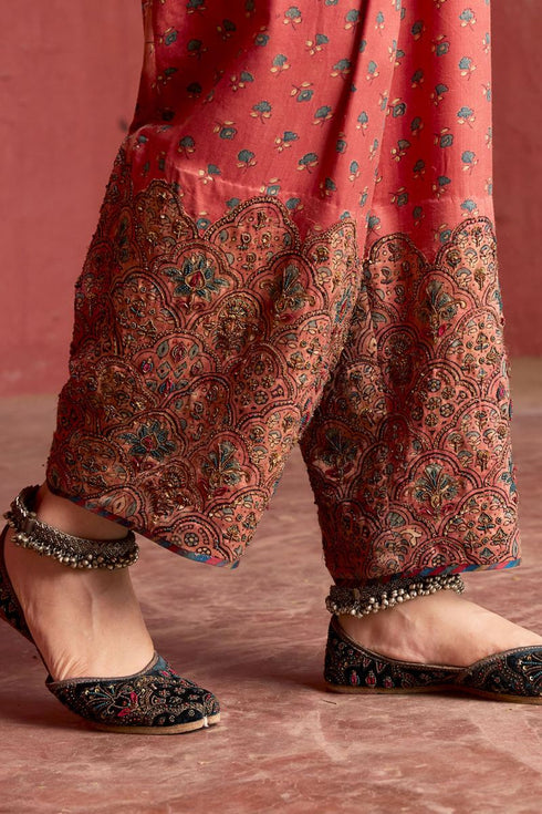 Dhun vintage pink embroidered cowl ijar