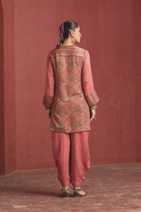 Dhun vintage pink light short kurta