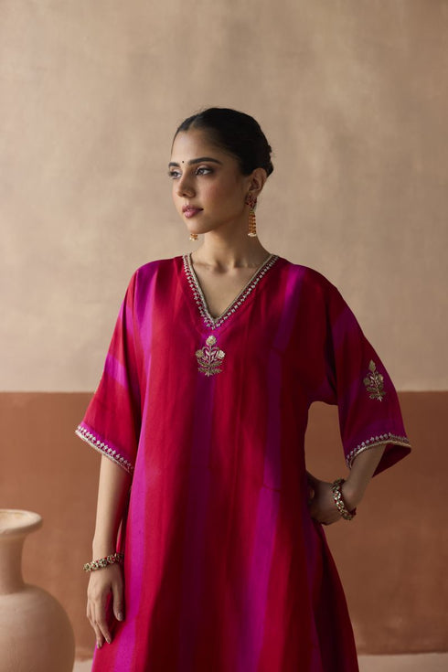 Dual tone maroon and magenta tie dye kaftan set