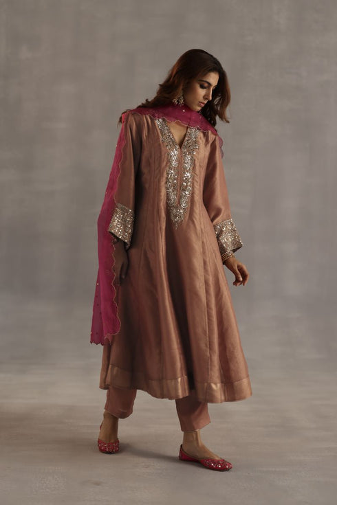 Durbaar ahiri orange kurta set