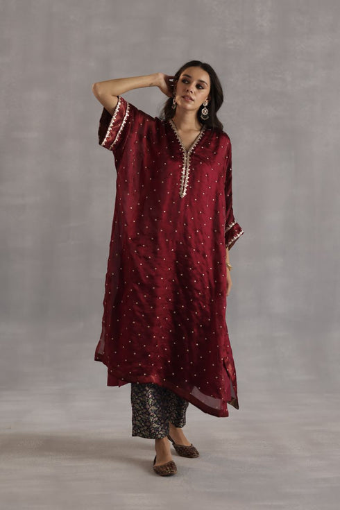 Durbaar chakra red kurta set