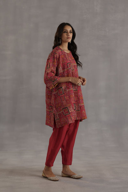 Durbaar raag magenta kurta set