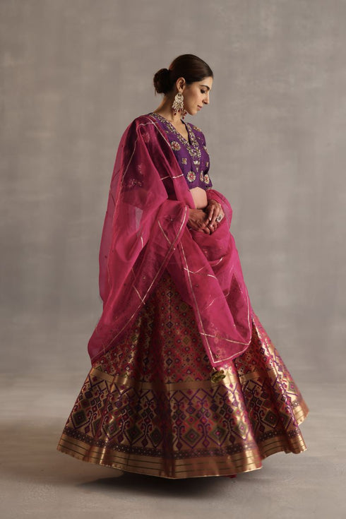 Durbaar saras purple lehenga set