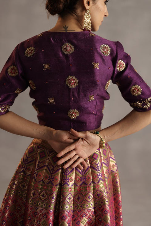 Durbaar saras purple lehenga set