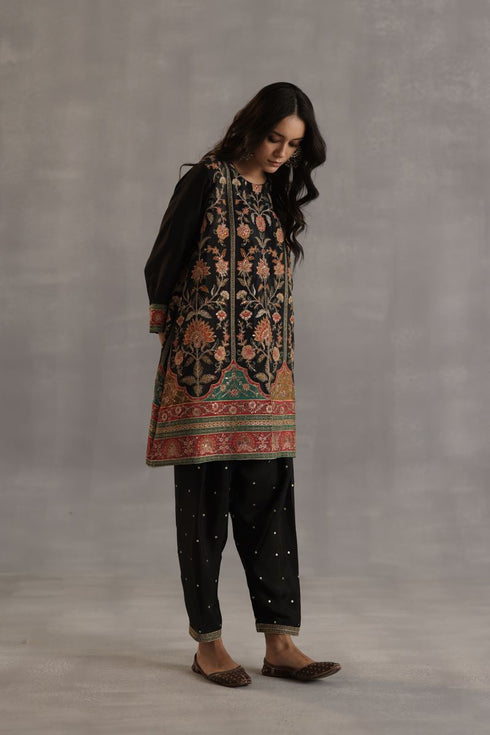 Durbaar yaman black kurta set