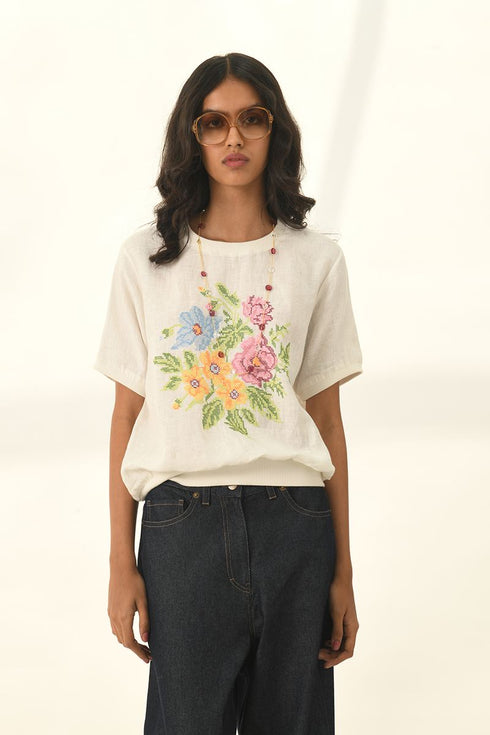 Ekstase ivory embroidered top