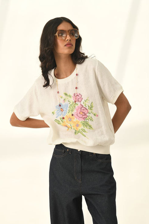 Ekstase ivory embroidered top