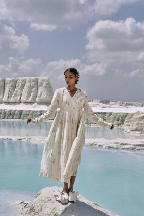Elysia angrakha