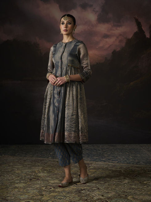 Firdaus hina kurta